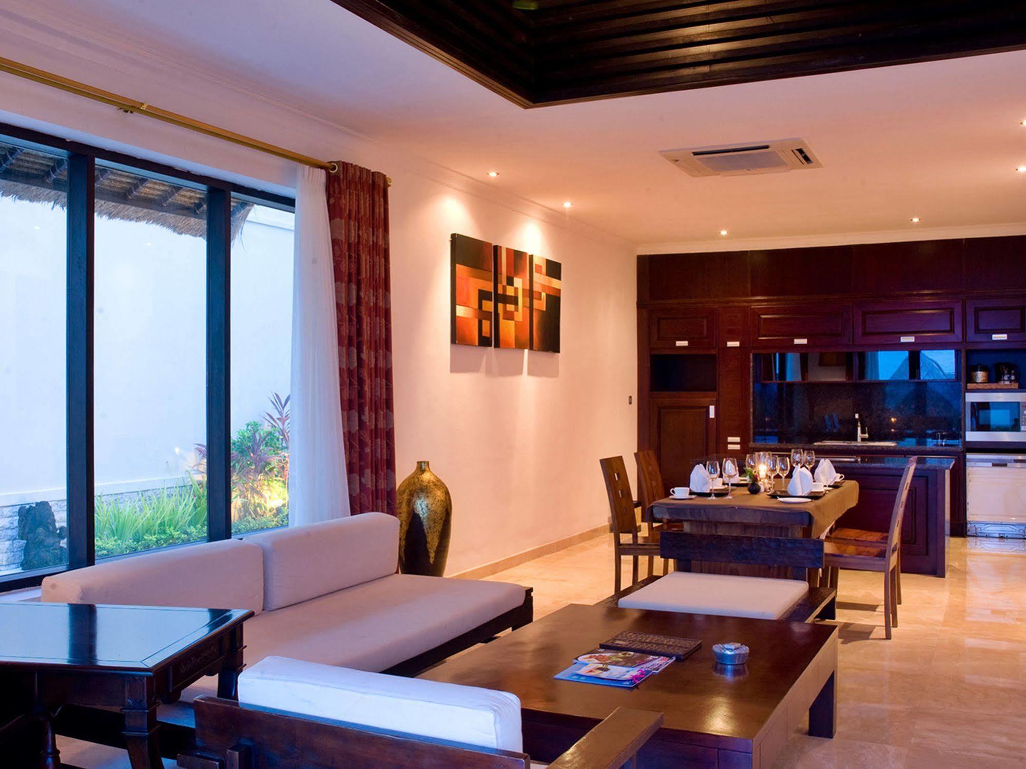 Hillstone Villas Resort Bali Ungasan  Exterior photo