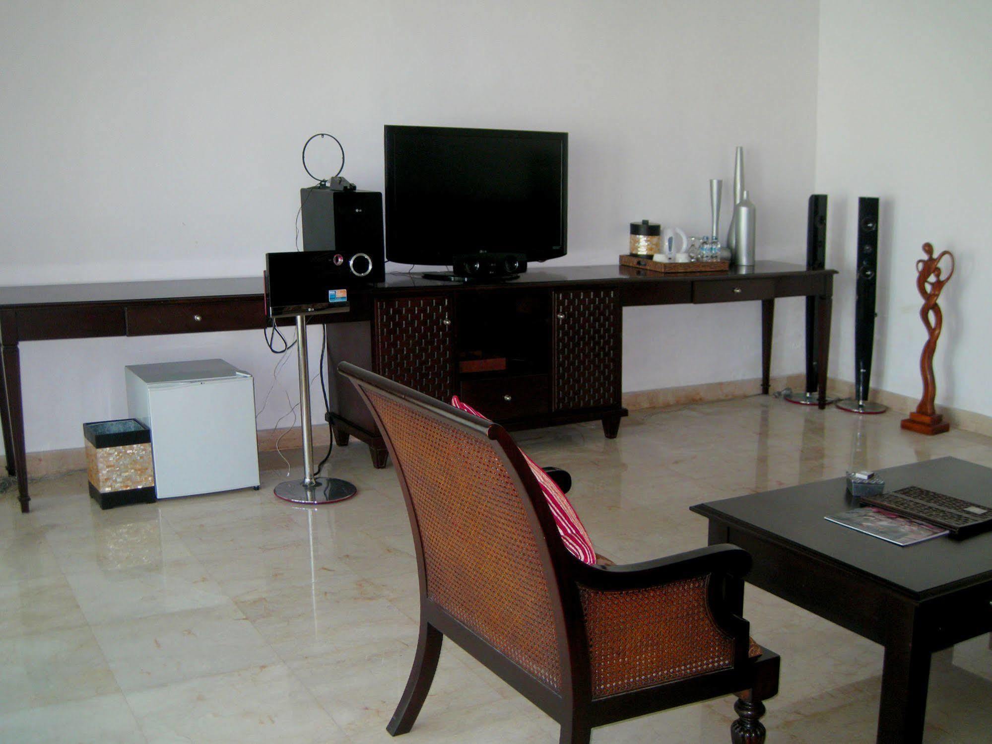 Hillstone Villas Resort Bali Ungasan  Exterior photo