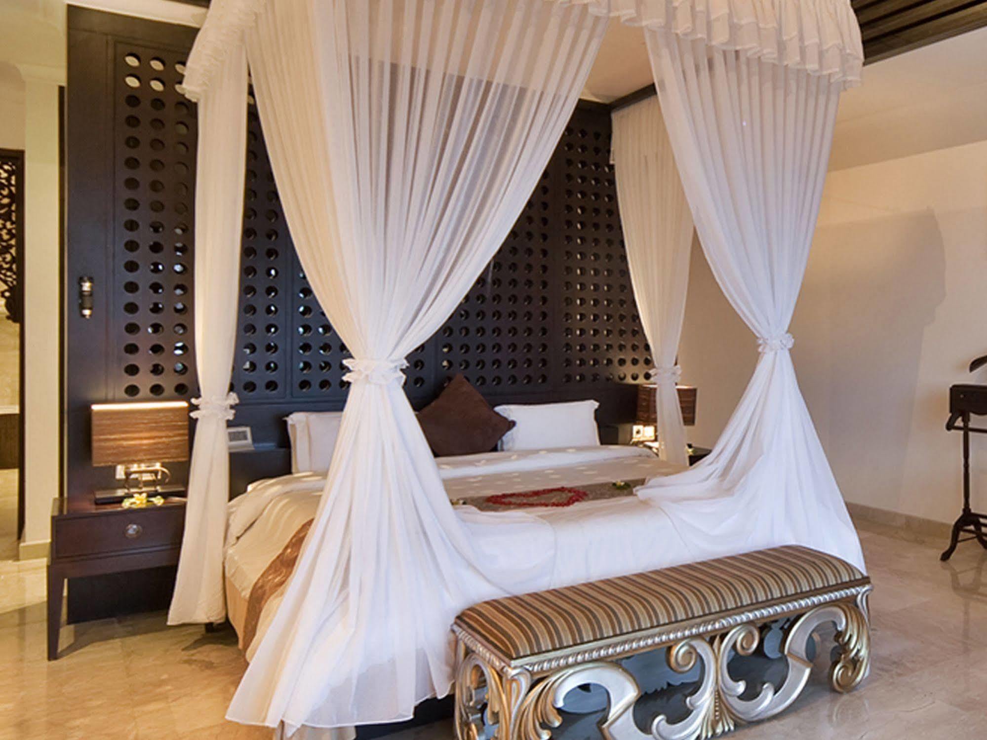 Hillstone Villas Resort Bali Ungasan  Exterior photo
